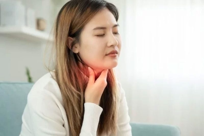 Boleče grlo Smrekovit